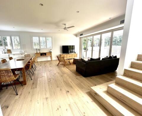 Unwind Guesthouse Byron Bay Exterior foto